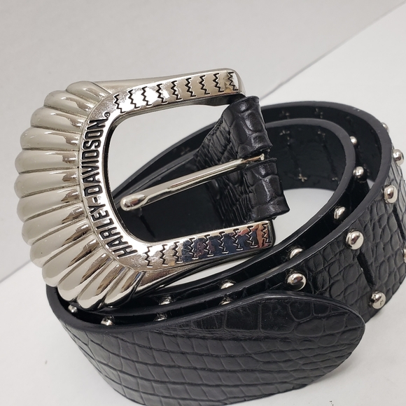 Harley-Davidson Accessories - Harley Davidson Lg womens black leather belt silver buckle Waist 34-38 Flawed